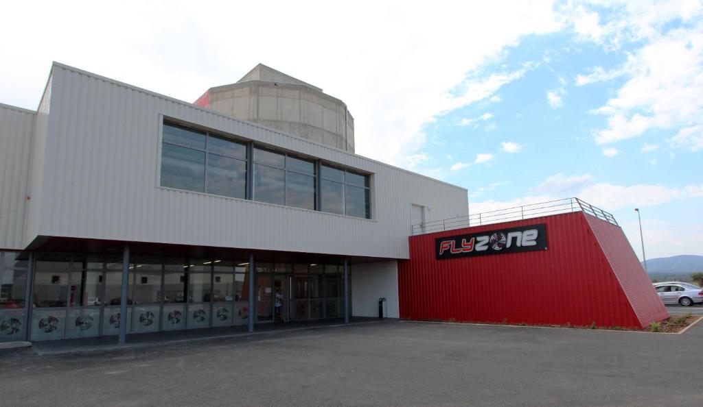 Auberge Flyzone Lézignan-Corbières Exterior foto